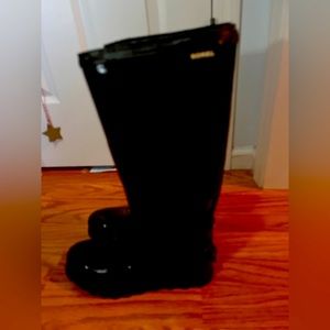 Sorel wedge rain boots
